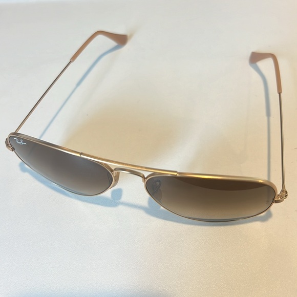 RayBan Aviators (Gold) - Picture 2 of 4